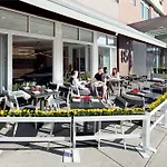 Nu Hotel